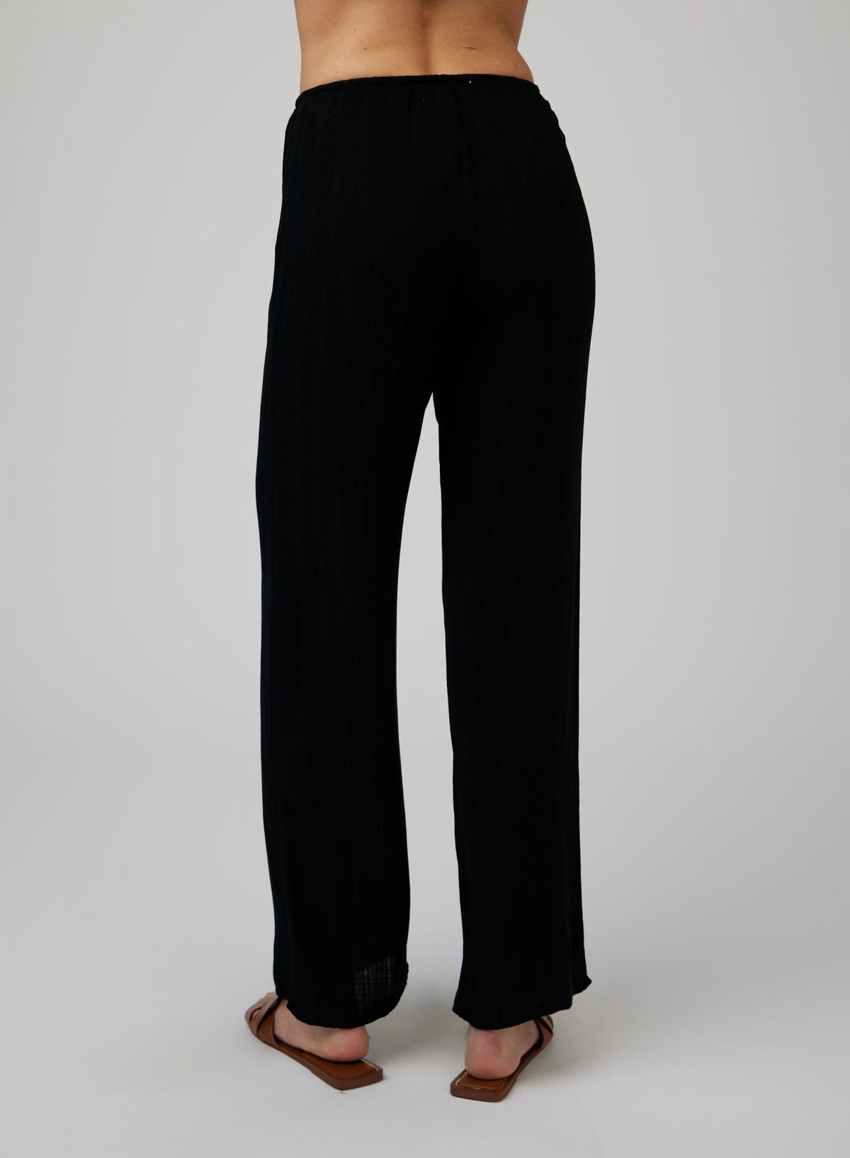 Bella Dahl Wide Leg Pant in Black