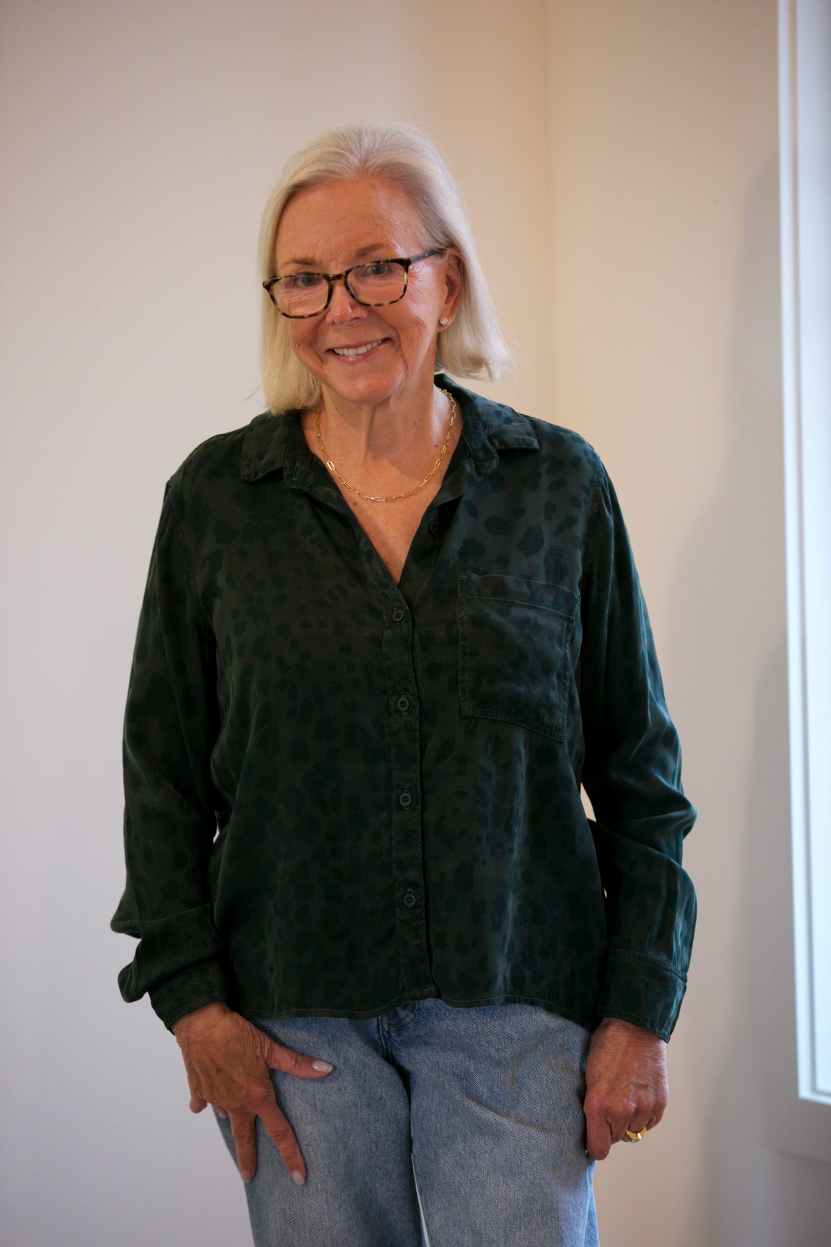 Bella Dahl Flowy Hem Pocket Button Down