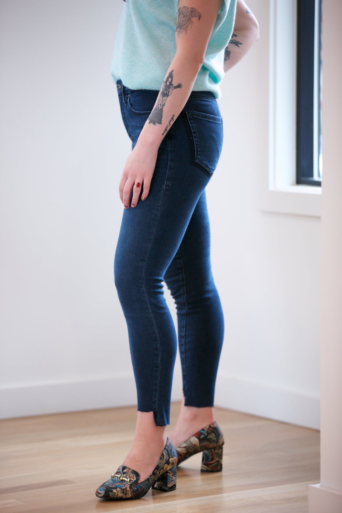 Good American Good Petite Skinny in Blue 868