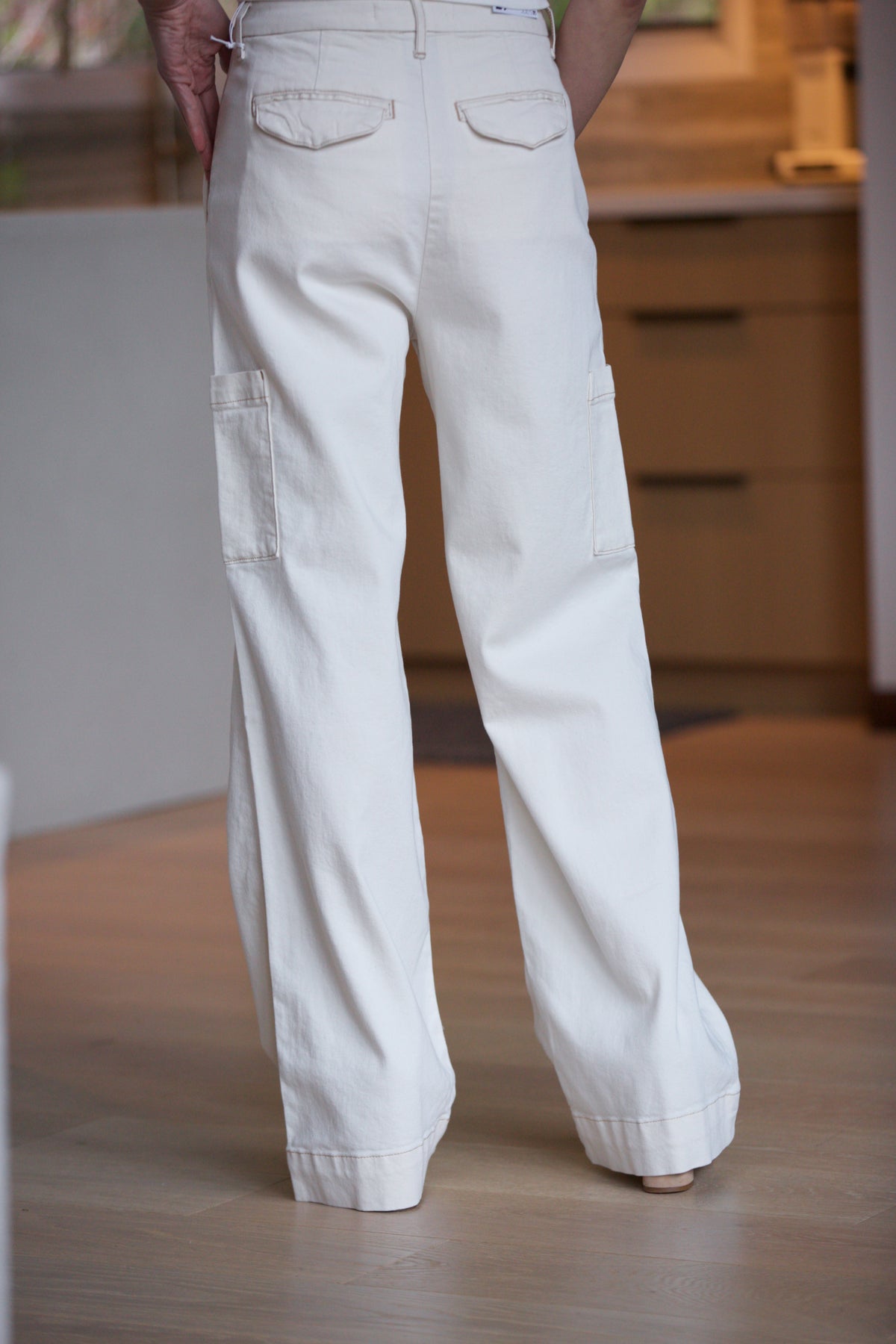 JOE'S JEANS The Petra High Rise Wide Leg in Natural Adorn