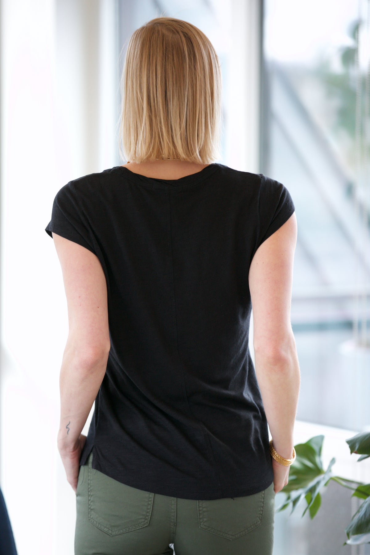 Sanctuary Traveler Twist Tee