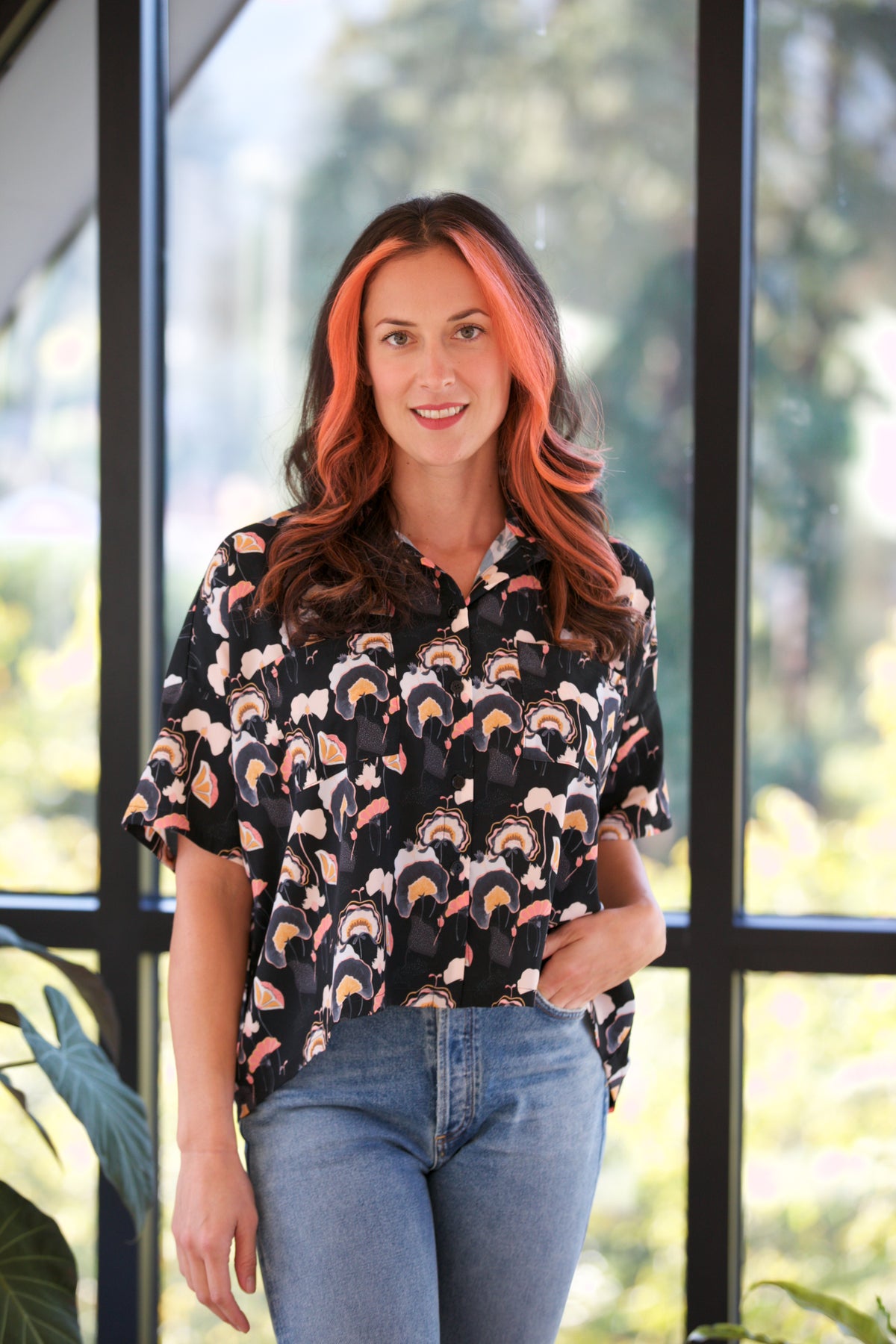 Sarah Donofrio Breezy Layers S/S Boxy Blouse Moody Illo Black Peach