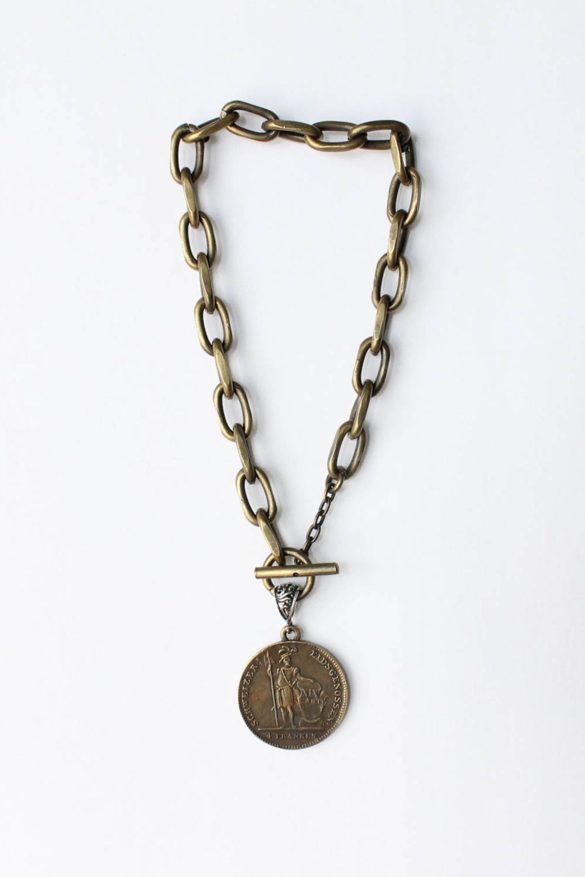 zoWEE Jewels Short Chunky Chain Necklace w/Coin Bronze