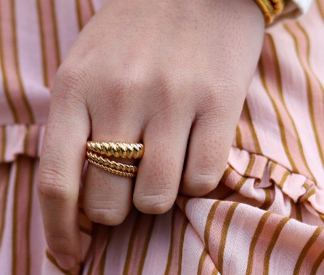 SAHIRA Eli Twist Ring